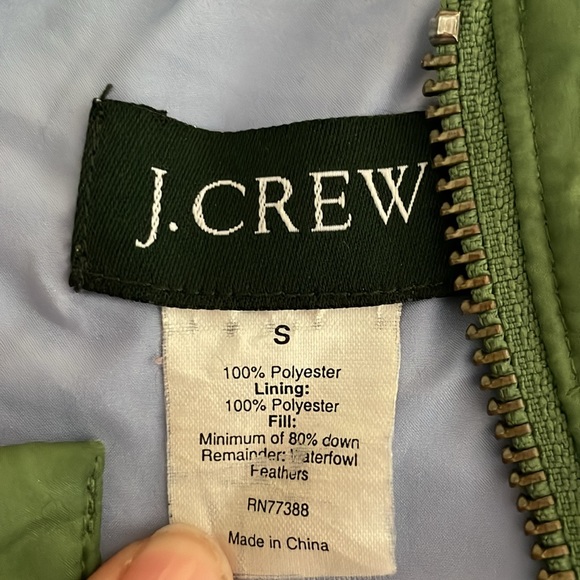 J. Crew puffer vest green with lavender lining button up zipper front pockets S - Picture 3 of 7